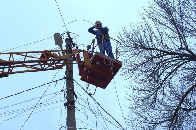 Сиділи без світла: внаслідок негоди знеструмлювалися понад 45 000 споживачів