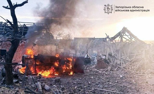 Під ворожими ударами: внаслідок ворожих атак по Запорізькому району троє поранених
