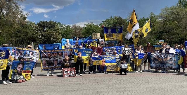 «Ми - їхній голос»: запоріжці вкотре нагадали про військовополонених і зниклих безвісти
