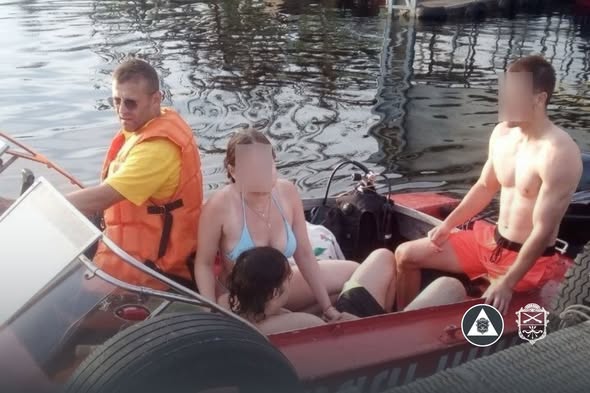Один почав тонути: у Запоріжжі врятували трьох відпочивальників