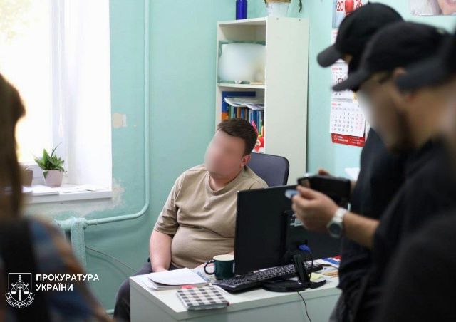 Для ухилення від мобілізації: у Запоріжжі викрито лікаря, який за гроші видавав підроблені документи