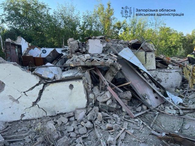 П’ять загиблих і понад десять поранених: нелюди били по Запоріжжю авіабомбами
