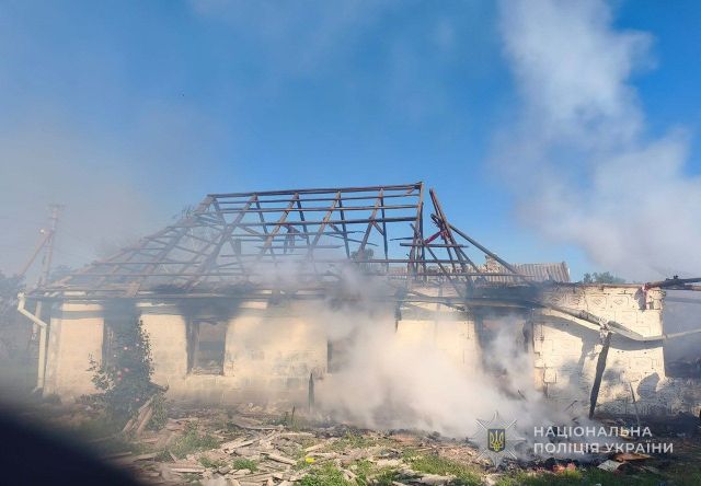 Люди не постраждали: окупанти продовжують знищувати міста і села Запорізької області