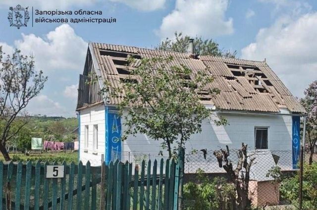 Понад 1100 ударів за добу: ворог продовжує руйнувати міста і села Запорізької області