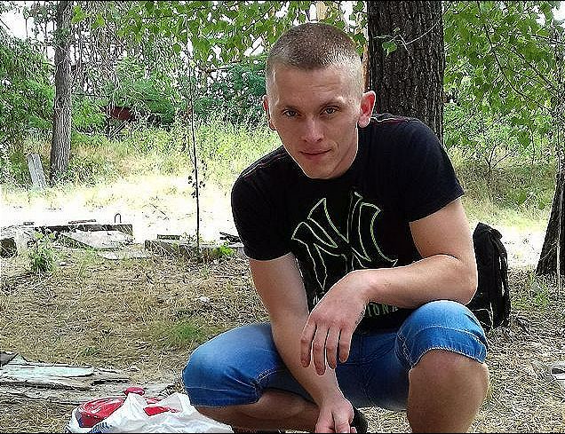 Вийшов у поле допомогти другові: на  Оріхівщині  FPV-дрон убив Віталія Божинського