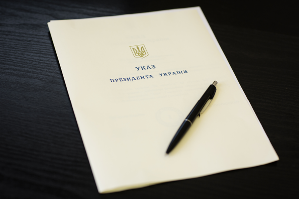 Згідно поданої заяви: Президент звільнив голову Запорізької ОДА