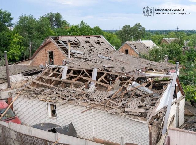 Чотири людини поранені: ворог атакував Запорізький район