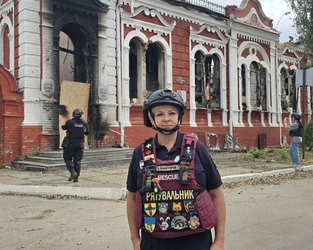 "Земля забирає в мене негатив”: речниця Головного управління ДСНС розповіла, як знімає стрес після напруженої роботи