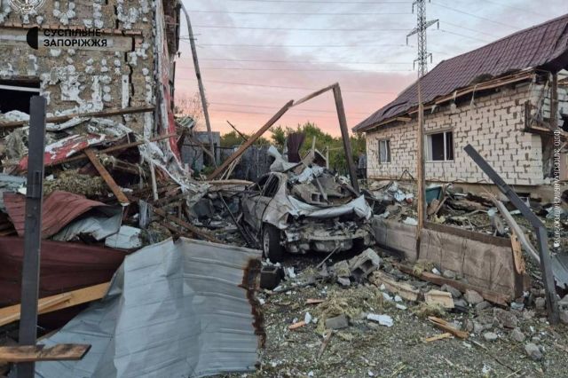 Ворог атакував ракетами: у Запоріжжі внаслідок ударів 13 травмованих, серед яких є діти