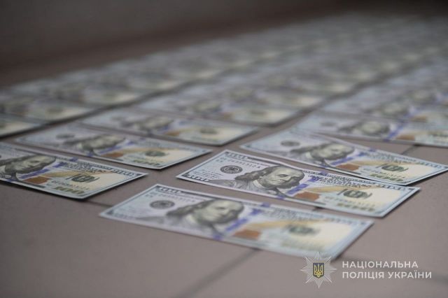 Обіцяли оформити фіктивну інвалідність: у Запоріжжі поліцейські викрили групу медпрацівників